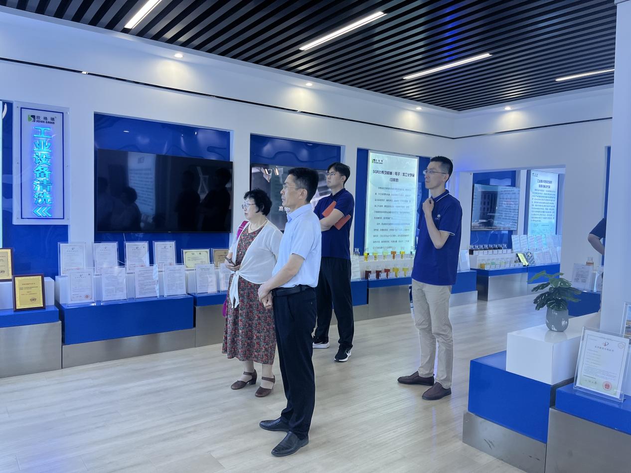 ���u�Ƽ���W(xu��)���W(xu��)�c���ӹ��̌W(xu��)ԺФ��(sh��)ӛһ���W�R�����𿼲�ָ��(d��o)